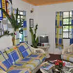 Hummingbird Beach Resort