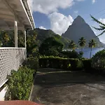 Hummingbird Beach Resort