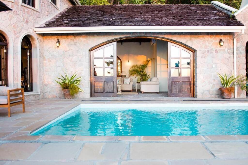 Belle Coco Malgratoute St Lucia Villa *