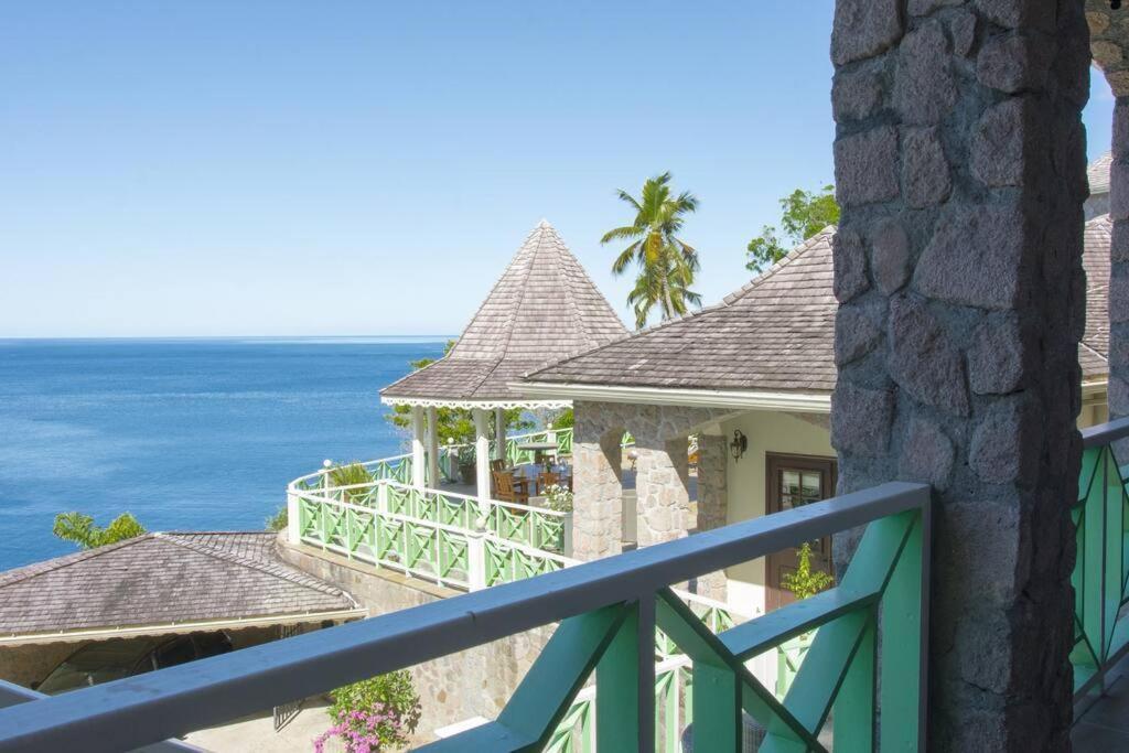 Belle Coco Malgratoute St Lucia Soufriere