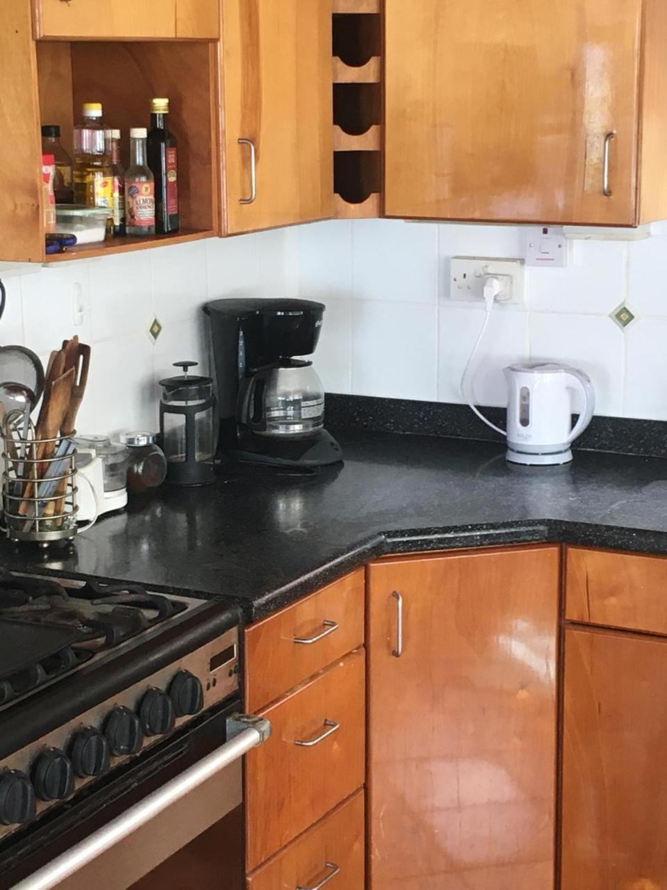 Homestay Private With Twin Beds Ac Nr Intl Airpt And *