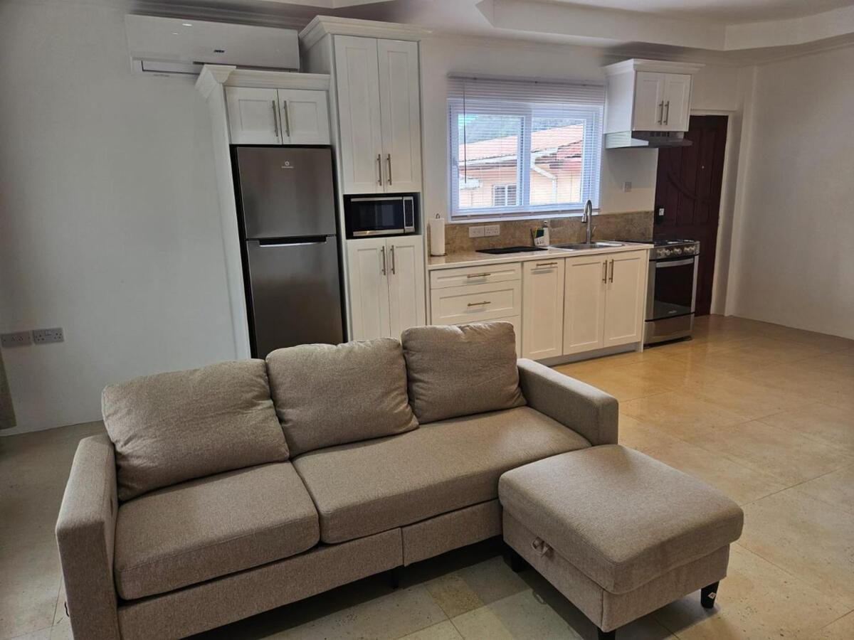 Agape Suites-room 4- 1st Floor Apartment *