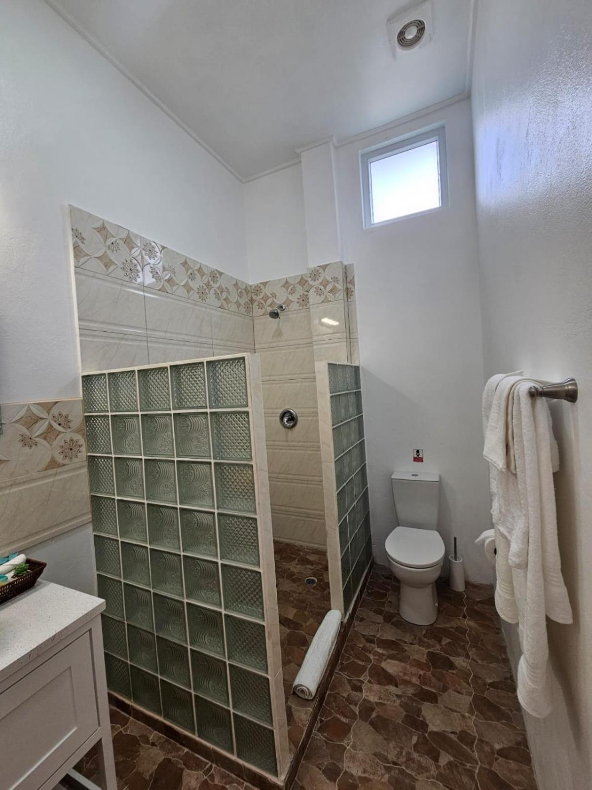 Agape Suites-room 4- 1st Floor Apartment