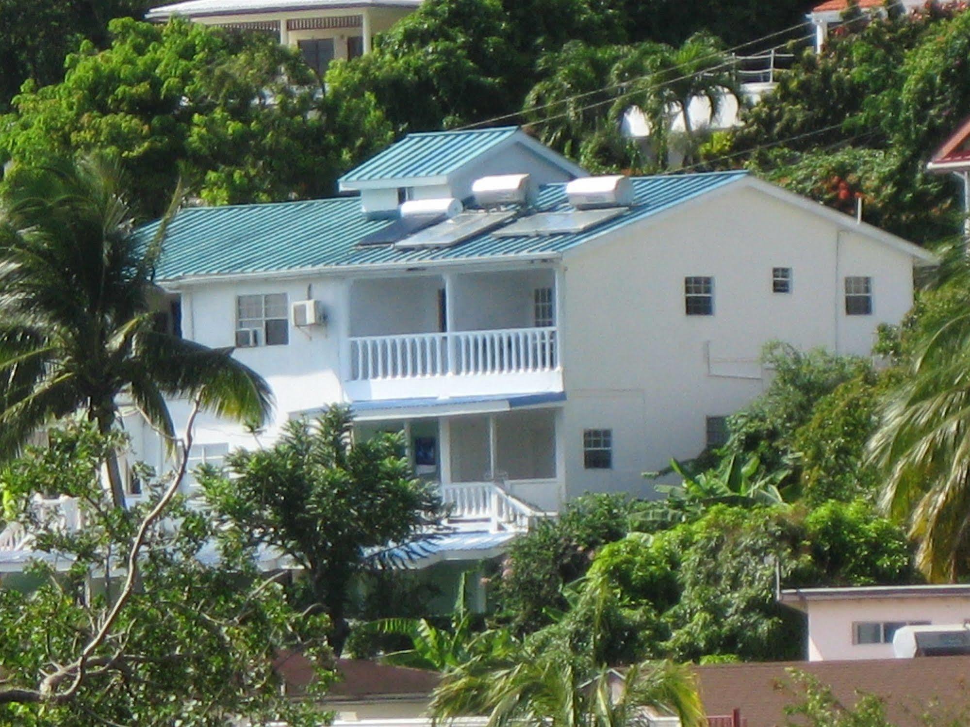 Aparthotel Espoir 3*