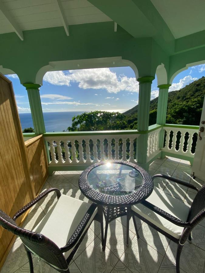 Greenhouse On The Hill, Sea View Laborie